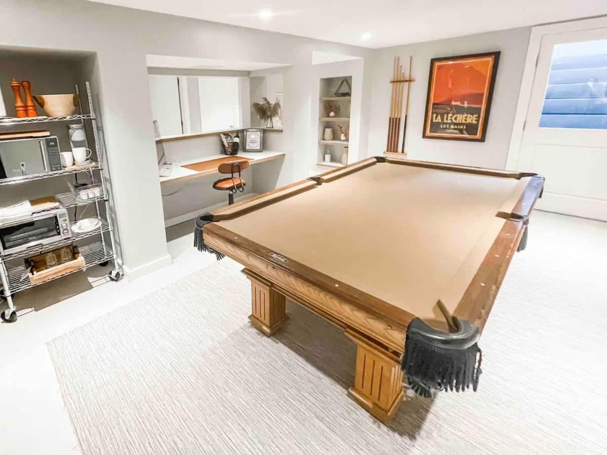 Modern With Pool Table & Lounge * Westport